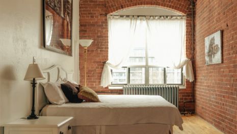 Пребывать можно, жить — нельзя: регистрация в апартаментах гостиничного типа